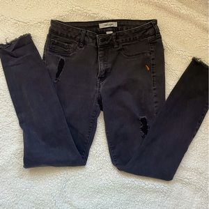 Refuge black ripped skinny jeans size 6